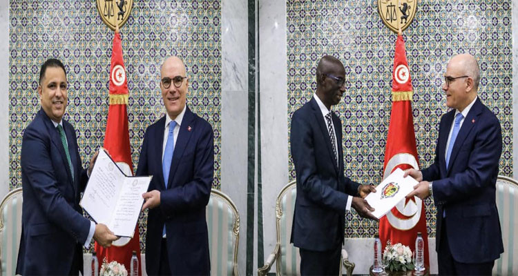 Tunisian FM met with the New Ambassadors of Senegal and Libya