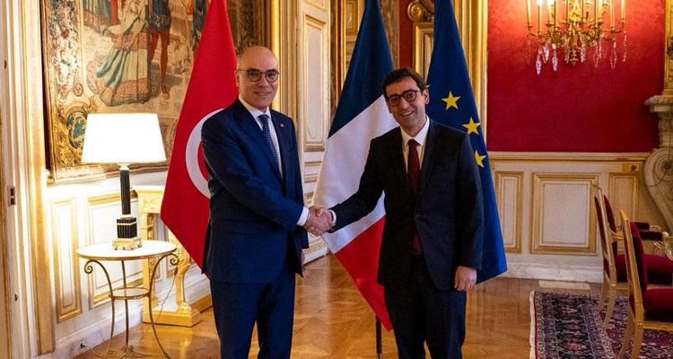 Working session between the Tunisian FM and His French Counterpart in Paris