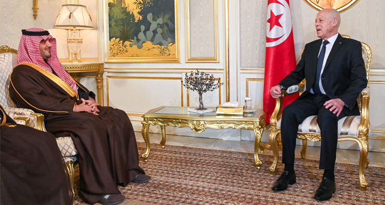 Tunisian President receives Saudi Minister of Interior