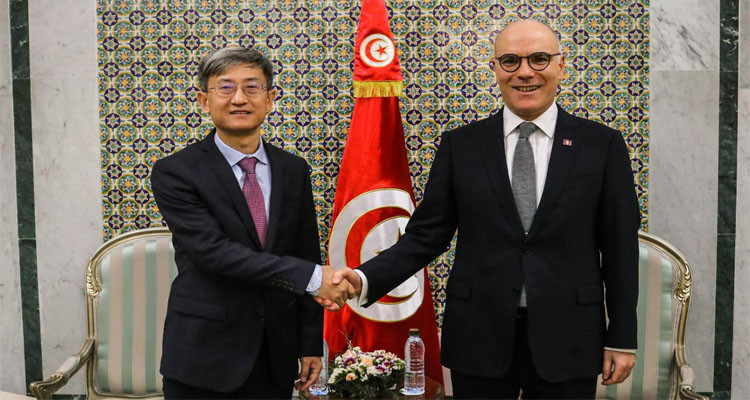 Tunisian FM receives the Chinese Ambassador