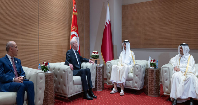 Tunisian President met with the Amir of Qatar In Algiers