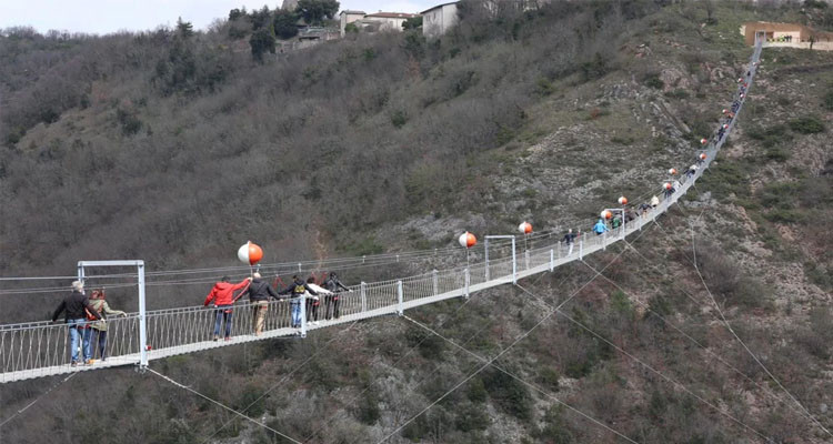 Italy Unveils Europe's highest pedestrian suspension bridge