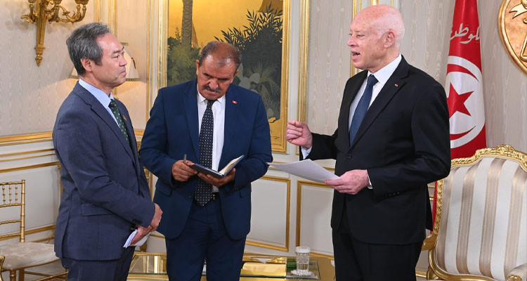 Tunisian President receives the Korean Ambassador