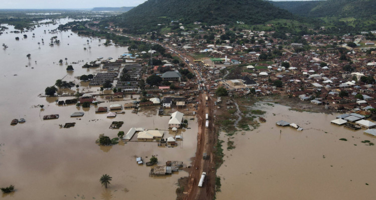 Floods in Nigeria Kill 49 Lives and Displace Thousands