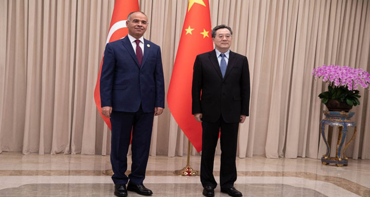 Tunisian Head of Government Meets Chinese Vice Premier in Beijing