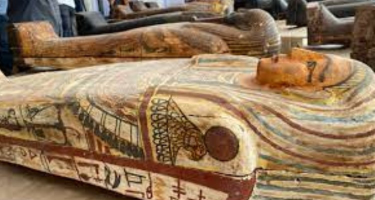 Hundreds of ancient mummies discovered in Egyptian Necropolis