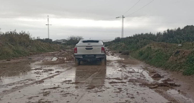 عودة حركة المرور بالطريق الرابط بين الرقاب وسيدي بوزيد
