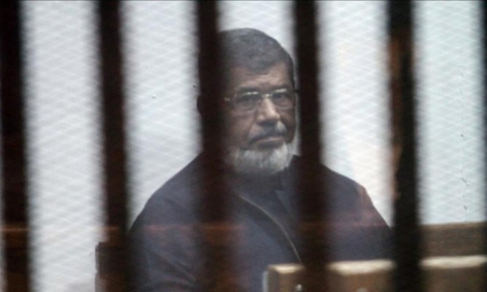وفاة الرئيس المصري المعزول محمد مرسي أثناء حضوره جلسة محاكمته
