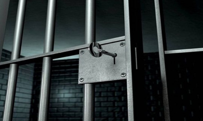 النيابة العموميّة بابتدائية صفاقس1 تأذن بالاحتفاظ بمعلم تعلّقت به شبهة الاعتداء بفعل الفاحشة على عدد من التلاميذ