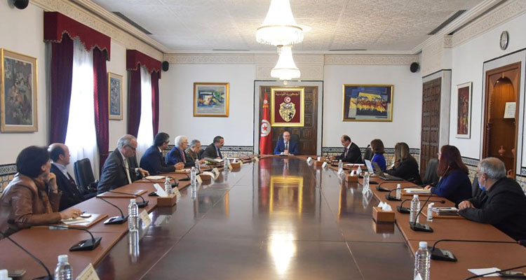 اجتماع اللجنة العلمية لمجابهة فيروس كورونا