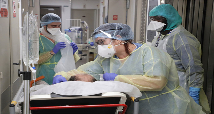 دبي تبدأ في استخدام بلازما الدم لعلاج مرضى الكورونا