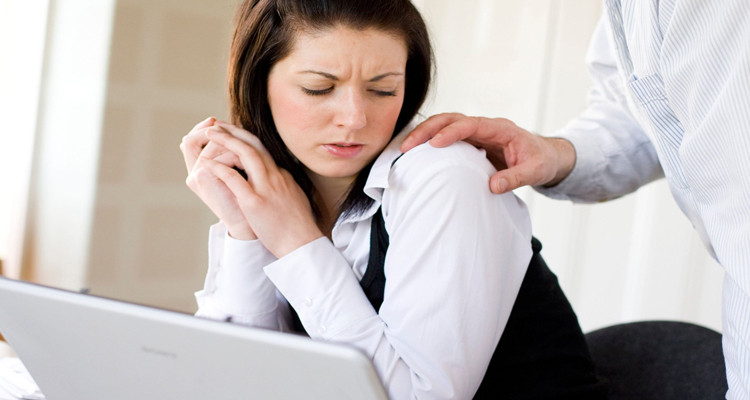 شبهة تحرش جنسي من أستاذ بتلميذاته بالقيروان: وزارة المرأة على الخط