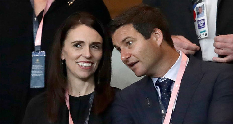 رئيسة وزراء نيوزيلندا وخطيبها