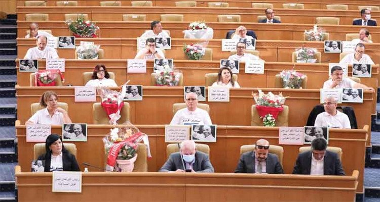 غلق قاعة الجلسات العامة بالمفاتيح بعد مغادرة عبير موسي وأعضاء كتلتها