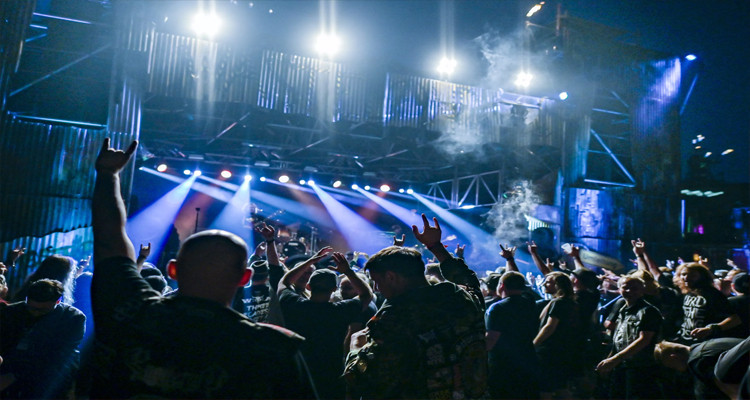 حفلة كورونا