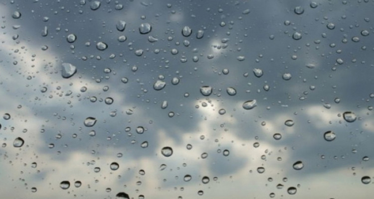 أمطار متفرقة