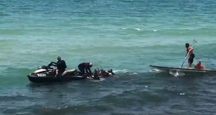 المهدية: انتشال 3 جثث لبحارة والبحث عن 4 آخرين على إثر غرق مركبهم فجر اليوم الجمعة