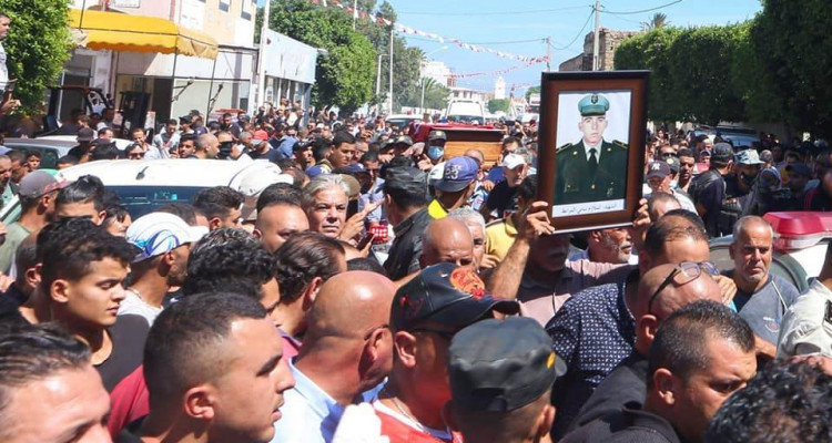 رفع شعارات تندد بالغنوشي أثناء تشيع جثمان الشهيد سامي مرابط