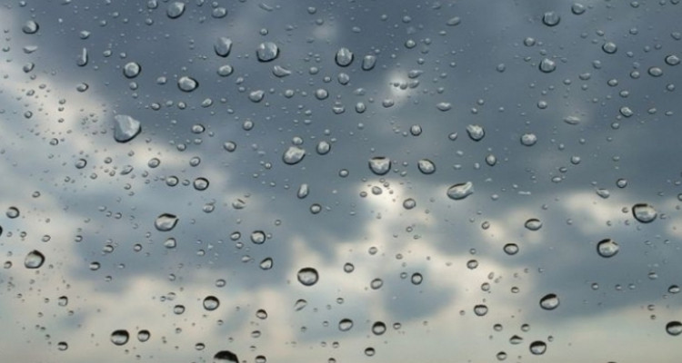 أمطار متفرقة
