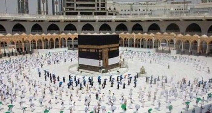 السعودية تسمح بقدوم المعتمرين من خارج البلاد