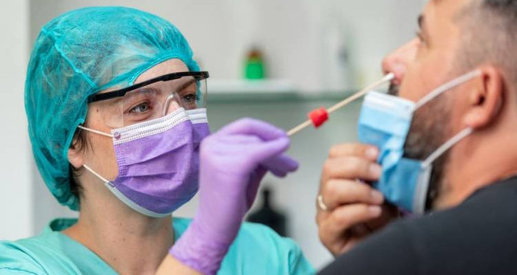 تسعيرة تحليل كوفيد ( بي سي آر) يتجاوزالـ 400 دينار في بعض المخابر الخاصة