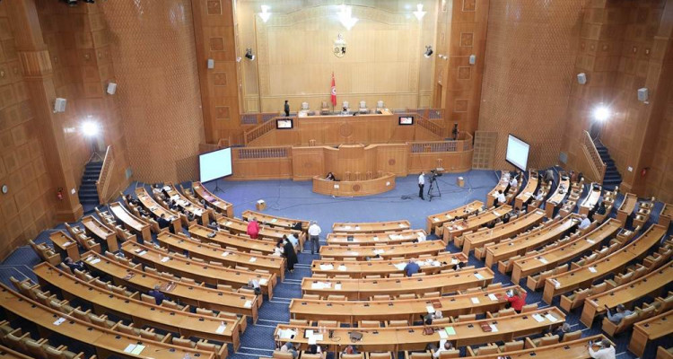 تأجيل النظر في مشروعي تنقيح القانون الأساسي للمحكمة الدستورية