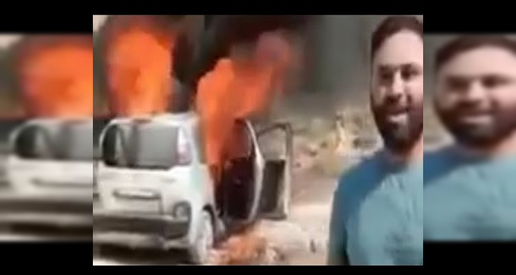 شاب مقدسي يقدم على حرق سيارته فرنسية الصنع (فيديو)
