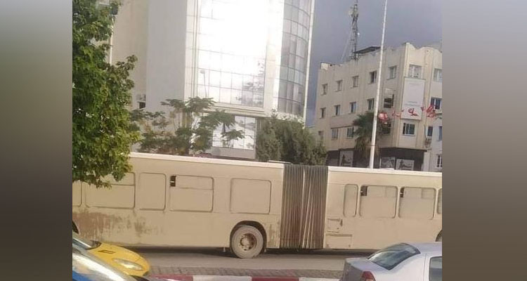 حافلة متسخة في نابل