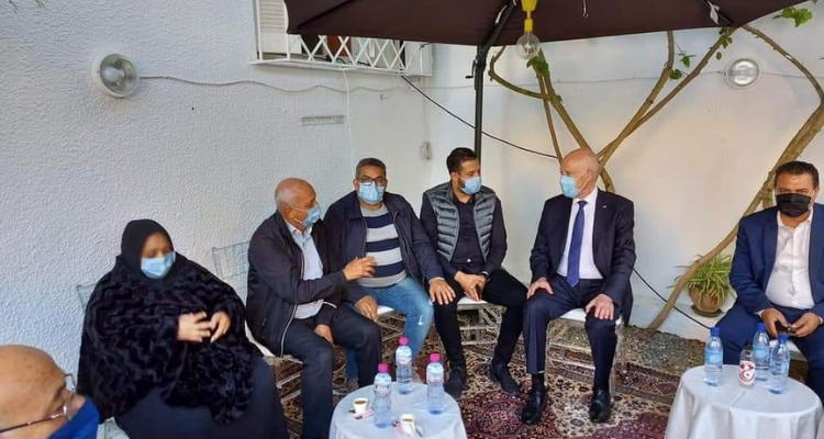 رئيس الجمهورية يقدم واجب العزاء لعائلة الفقيد بوعلي المباركي