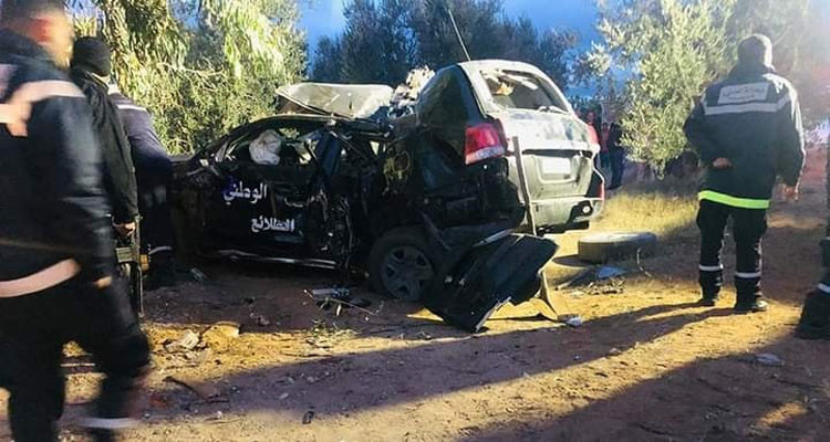 السيارة الأمنية التي تعرضت إلى حادث في القصرين
