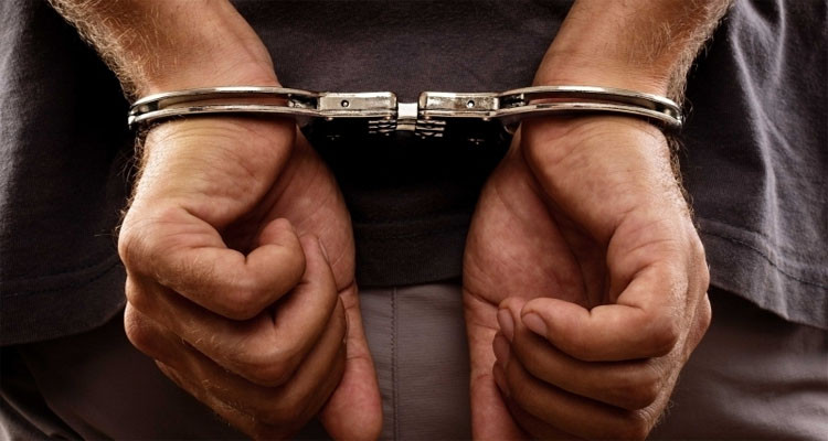 القبض على شخص حاول اقتحام مركز امن في العاصمة