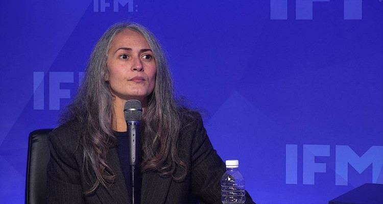 نادية بوستة: عرصة من عرص حياتي طاحت كيف مات بابا (فيديو) 