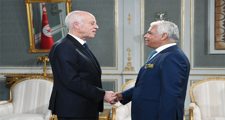 الصافي سعيد: لكأني أسمع دبيب انقلاب عسكري سيكون قيس سعيّد أول ضحاياه 