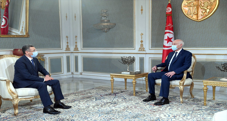 رئيس الدولة يجدد تأكيده ضرورة تطبيق القانون على الجميع دون استثناء 