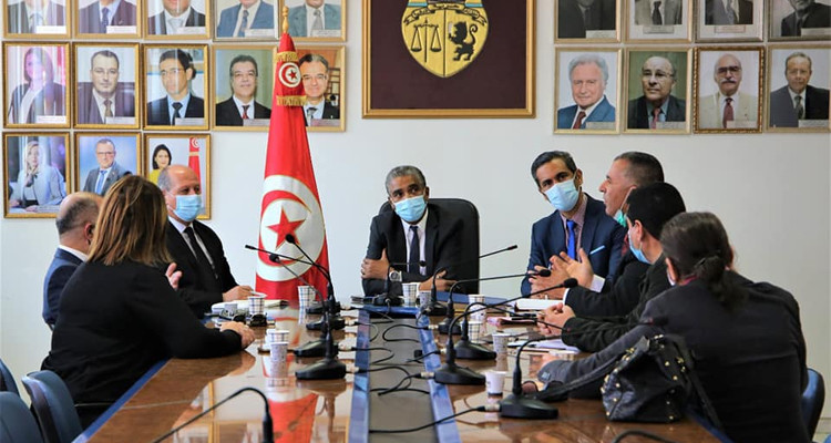 الافريقي محور لقاء وزير الرياضة وثلة من المحاميين المؤيدين للهيئة التسييرية