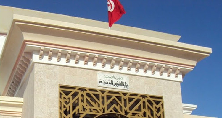 وزارة الشؤون الدينية توضّح بخصوص اتهام إطار مسجدي بـ''السٌكر''