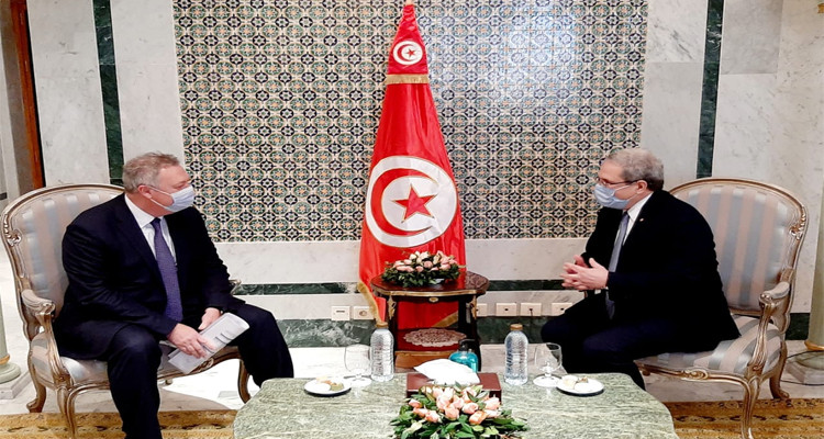 في لقائه بوزير المالية: عثمان الجرندي يطالب بالزيادة في منح الدبلوماسيين