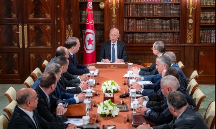 مستجدات الوضع الأمني ومراجعة قانون الطوارئ محورا جلسة عمل بإشراف رئيس الجمهورية