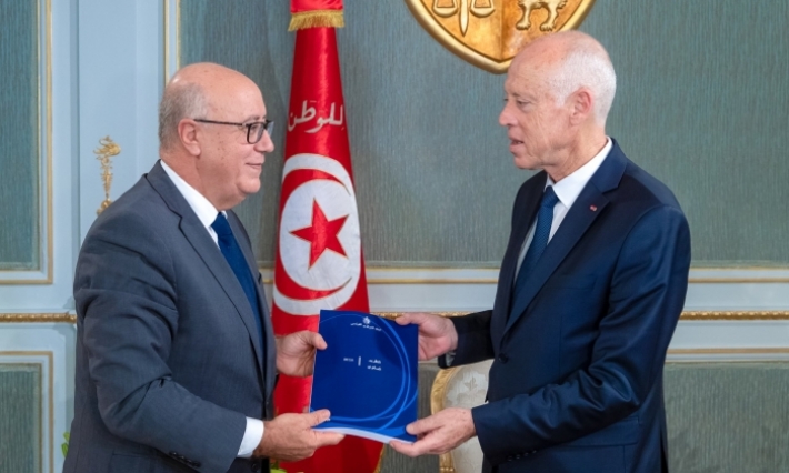 رئيس الجمهورية يستقبل محافظ البنك المركزي