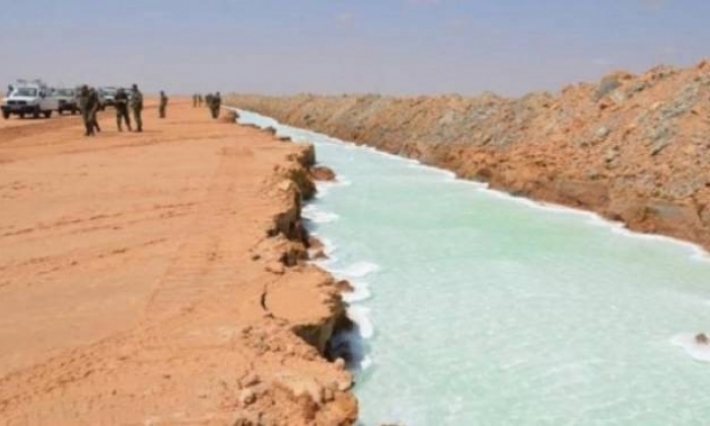 إيقاف سيارتي تهريب على مستوى الساتر الترابي برمادة