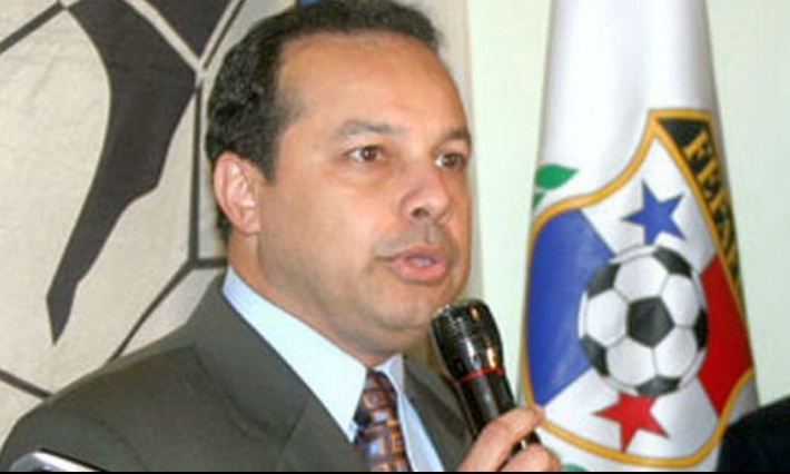 الفيفا يعاقب رئيس الاتحاد البنمي السابق بالإيقاف مدى الحياة