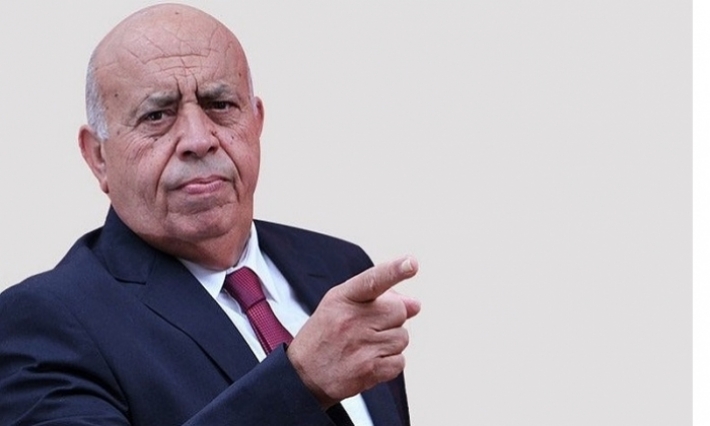    عبيد البريكي: الإسلام السياسي والدستوري الحر يريدان جر تونس إلى الوراء 