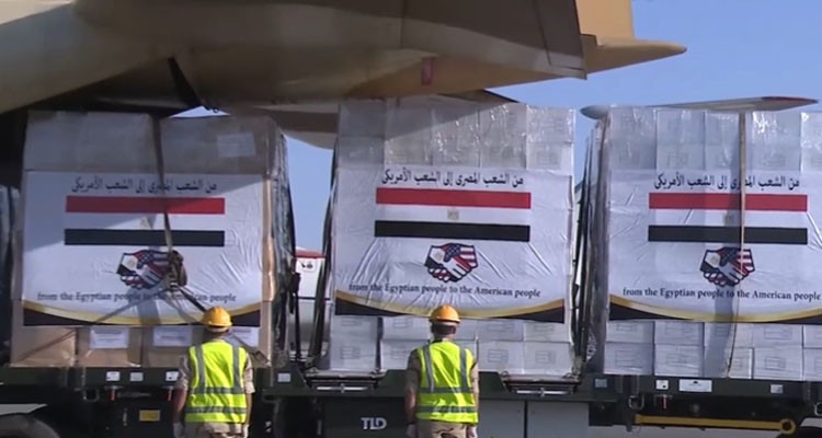مصر ترسل مساعدات طبية إلى أمريكا