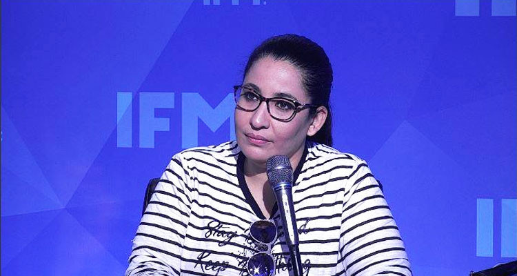 الأستاذة هناء بن عبدة: رئيس الجمهورية يحكي كيف ما يحب مع اللي يحب