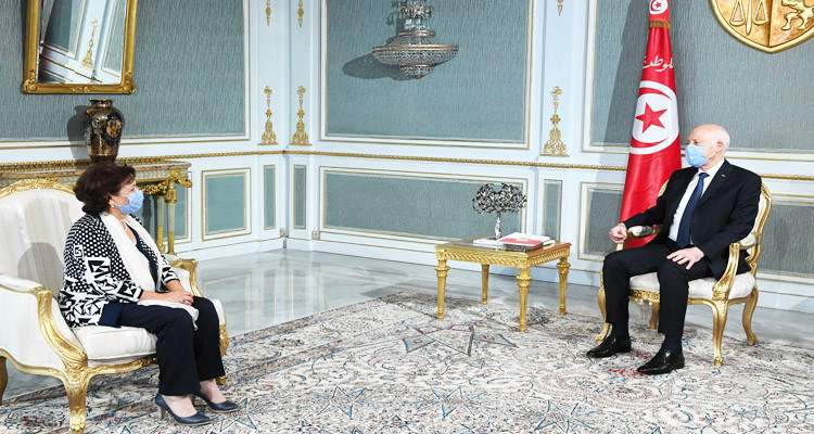 رئيس الجمهورية يستقبل الرئيسة السابقة لهيئة الحقيقة والكرامة