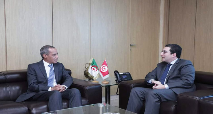 العزابي يؤكد على أهمية تعزيز التعاون مع الجزائر لتنمية المناطق الحدودية