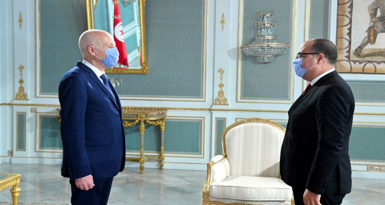 رئيس الجمهورية يكلف رئيس الحكومة بالإشراف على مباراة نهائي الكأس