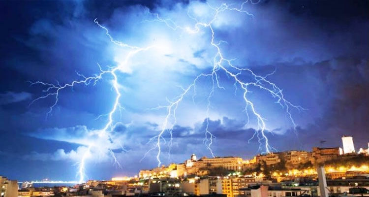 محرز الغنوشي: مازلنا معنيين بتواصل التقلبات الجوية خلال الساعات القادمة