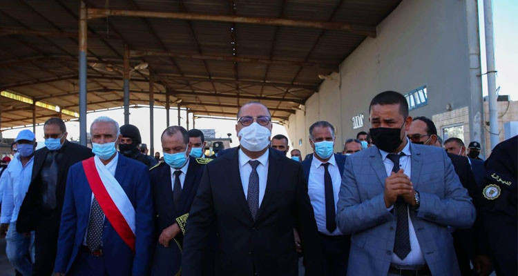 رئيس الحكومة: تم الإذن بإعادة الحركة الجوية بين تونس وليبيا