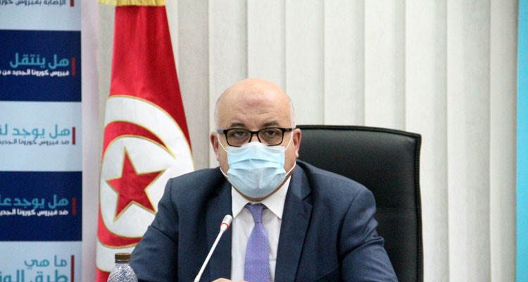 وزير الصحة بتأثر إلى حد البكاء خلال حديثه عن الجيش الأبيض (فيديو)
